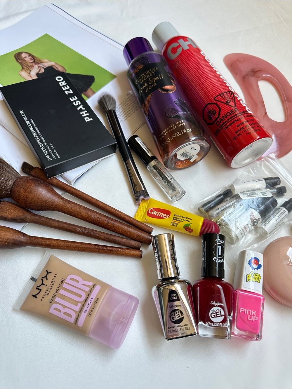 Cosmetics Set / Cosmetics Bundle - Picture 2 of 16